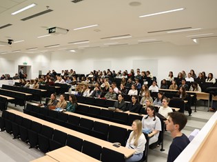 2025-12-04 19-07-09.jpeg